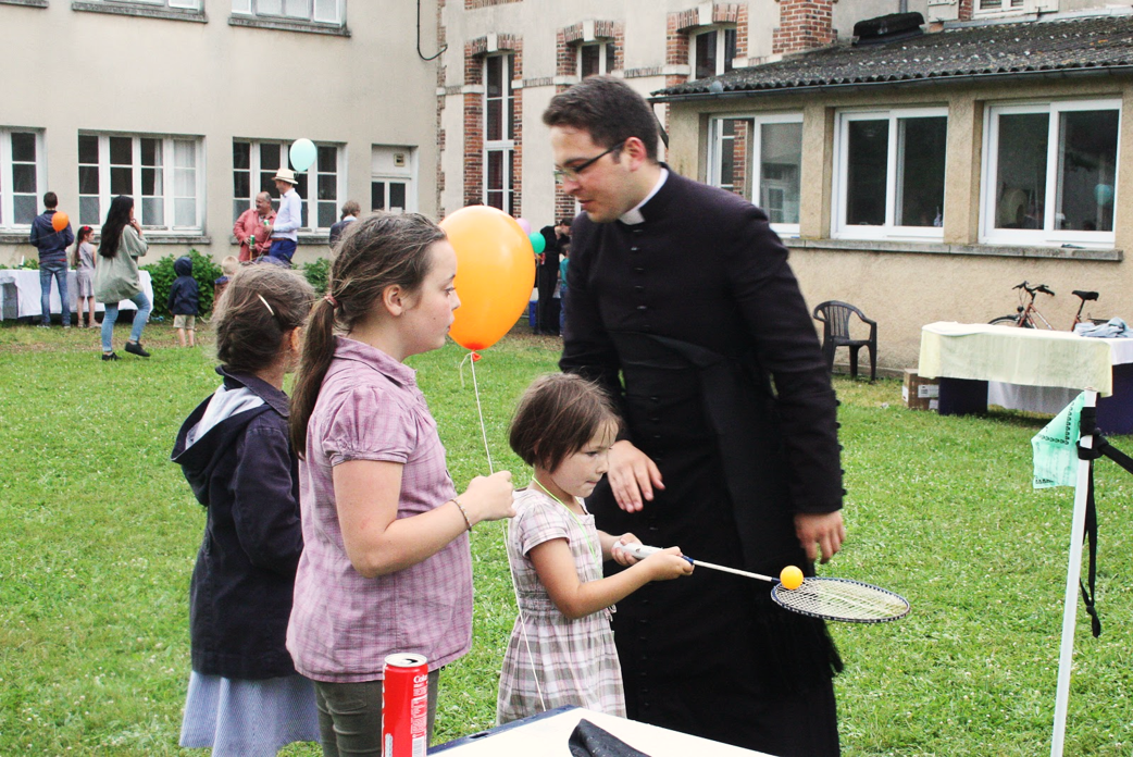 Célébration d'ordination de nouveaux diacres